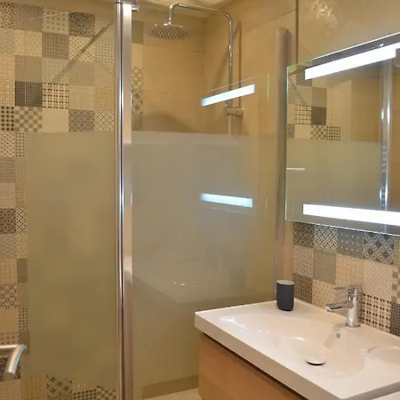 Les Petites Ondines Au Pied De La Avec Vue Apartment *